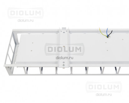 Светодиодные светильники для спортзала с решеткой 1200 мм 80Вт БАП 2 часа Diolum-OF-БАП2-1311NW80R производства Diolum