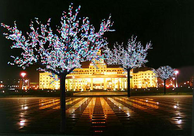 Светодиодное дерево с динамикой Сакура RGB 1,8  в Москве 